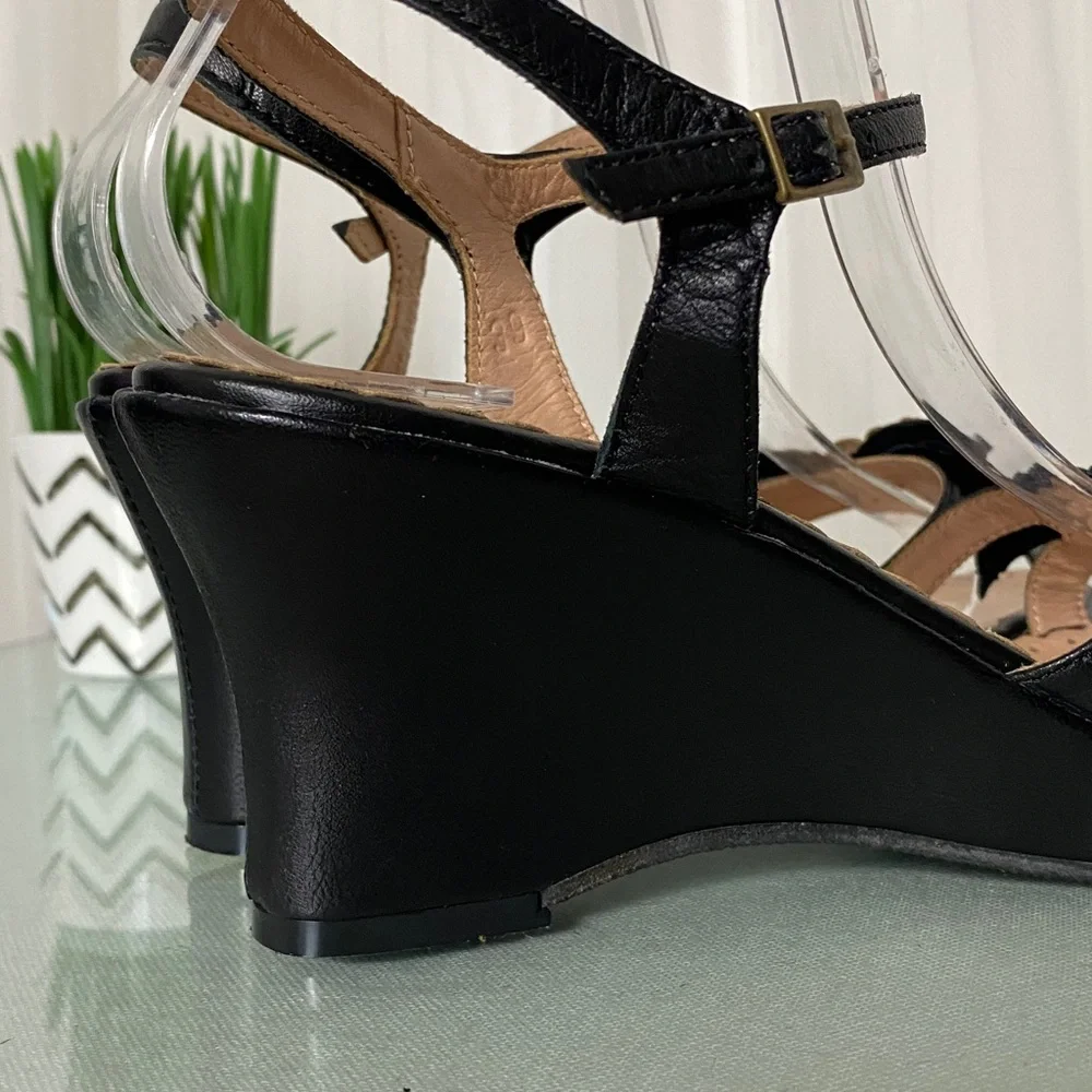 Bravo Brown’s Made in Italy 🇮🇹 Elegant Leather Women's Sandals Wedge! Size 8 - Picture 6 of 9